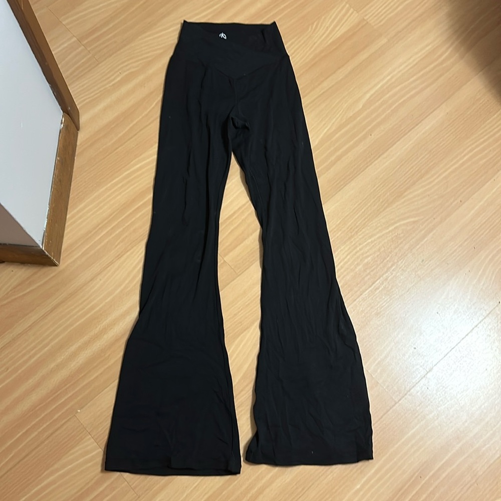 Sunzel black flare leggings